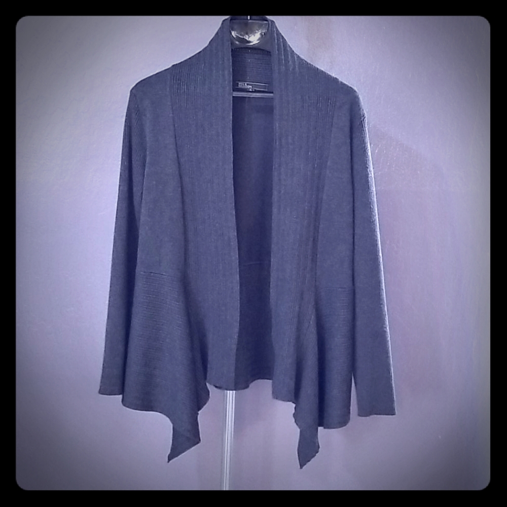 Cute XL 89th & Madison Grey Cardigan